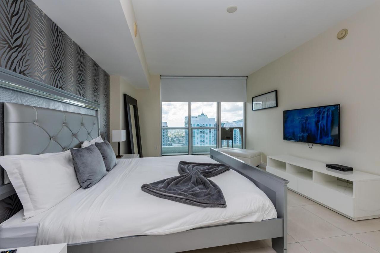 Business Lux Icon Tower Apartamento *